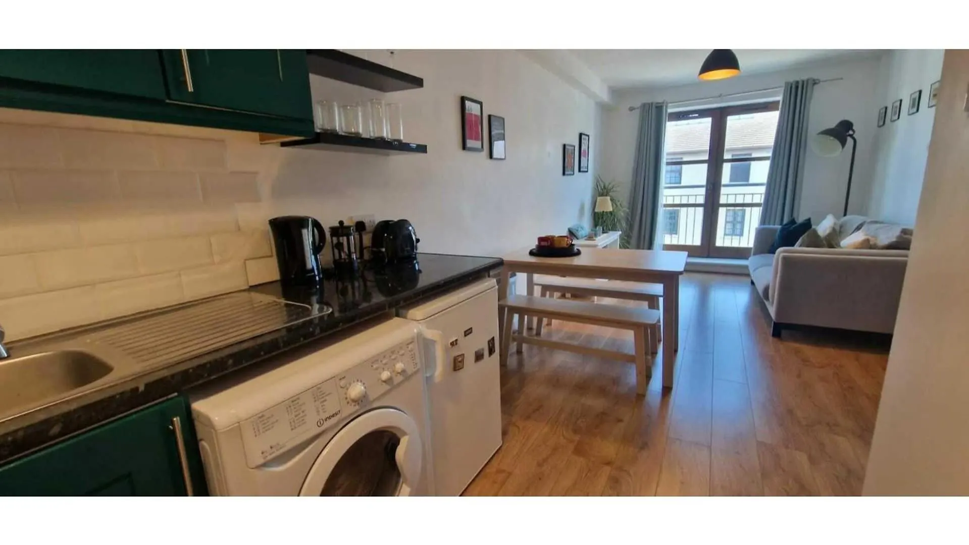 Lägenhet Large 2Bd At Trendy Portobello Dublin City Centre